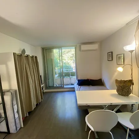 Ouest-cosy Studio, Clim Wifi Apartman *