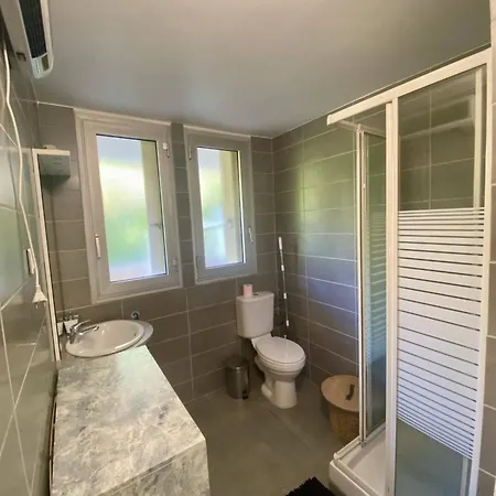 Ouest-cosy Studio, Clim Wifi Apartment